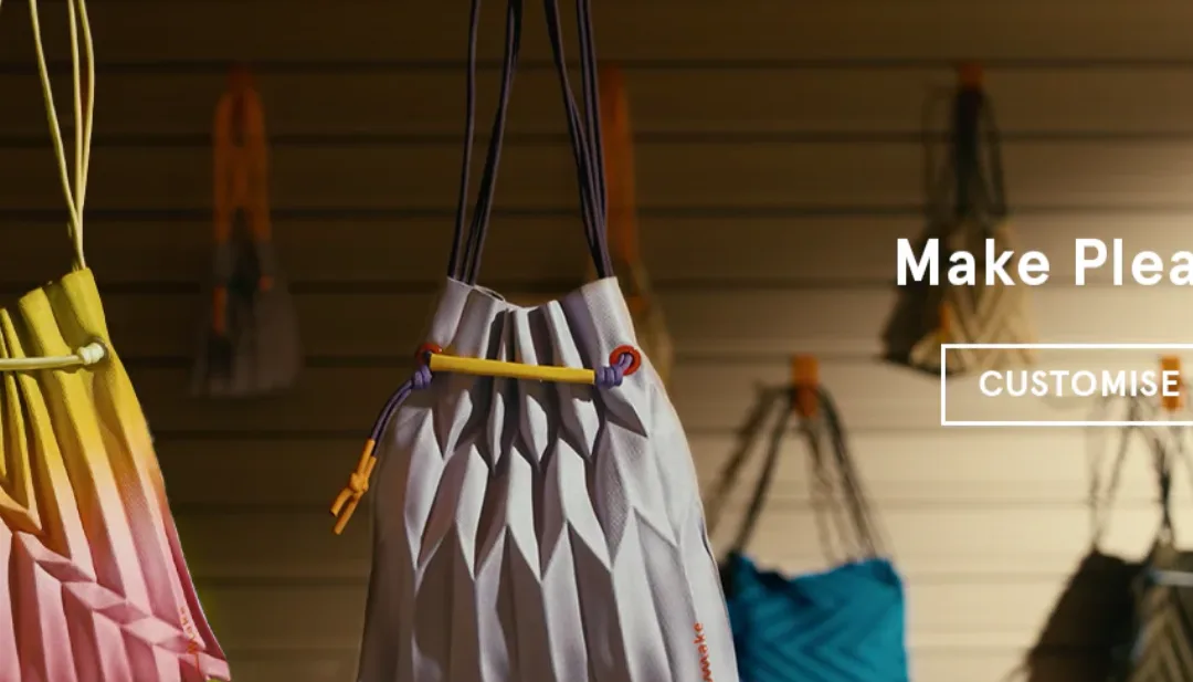 How Pleats Are Engineered In Custom Fashion Bags
