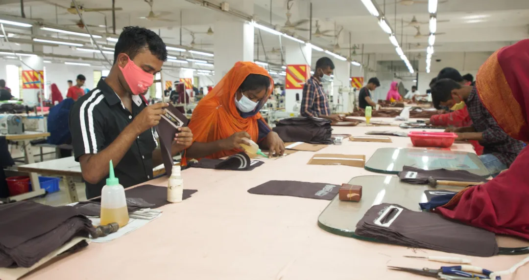 How To Choose The Best Material For A Custom Travel Bag